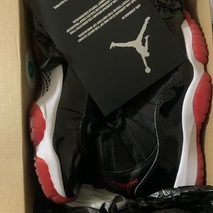 Jordan 11 breds (2019) size 9